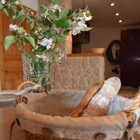 Holiday home Charming With Terrace In *