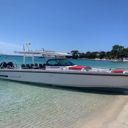 Wheelchair-friendly Escape * Varsberg